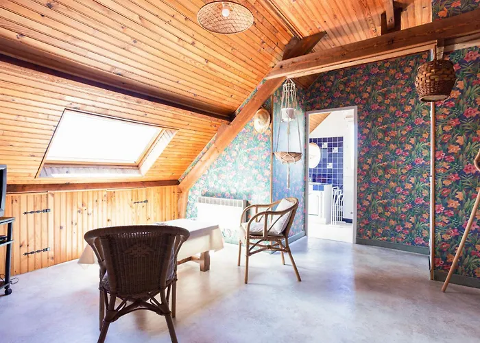 Semesterbostad Le Pre Sale By Interhome *