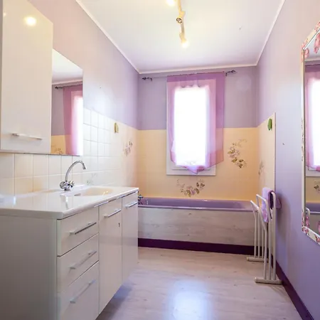 Le Pre Sale By Interhome *