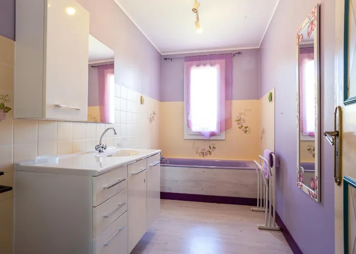 Le Pre Sale By Interhome *